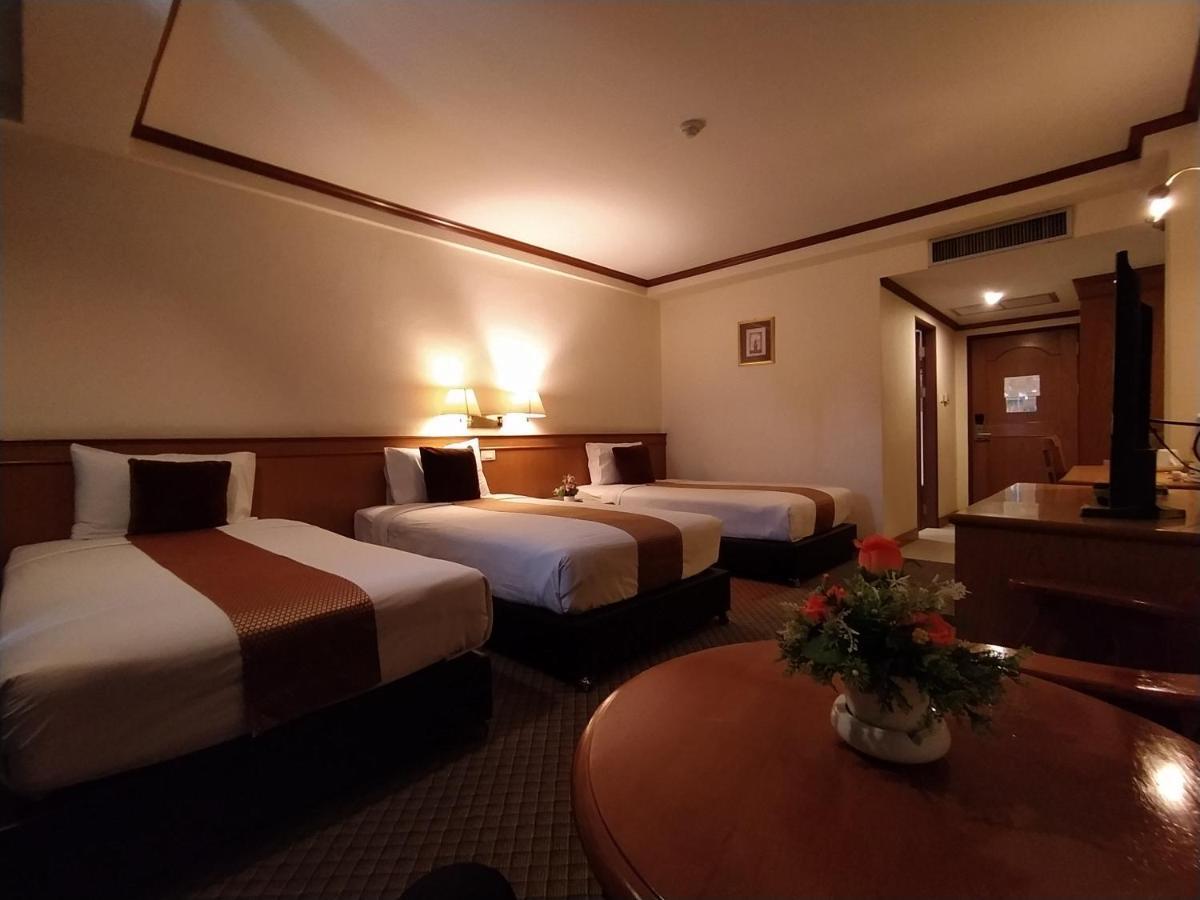 Sing Golden Place Hotel Хат Яй Екстериор снимка