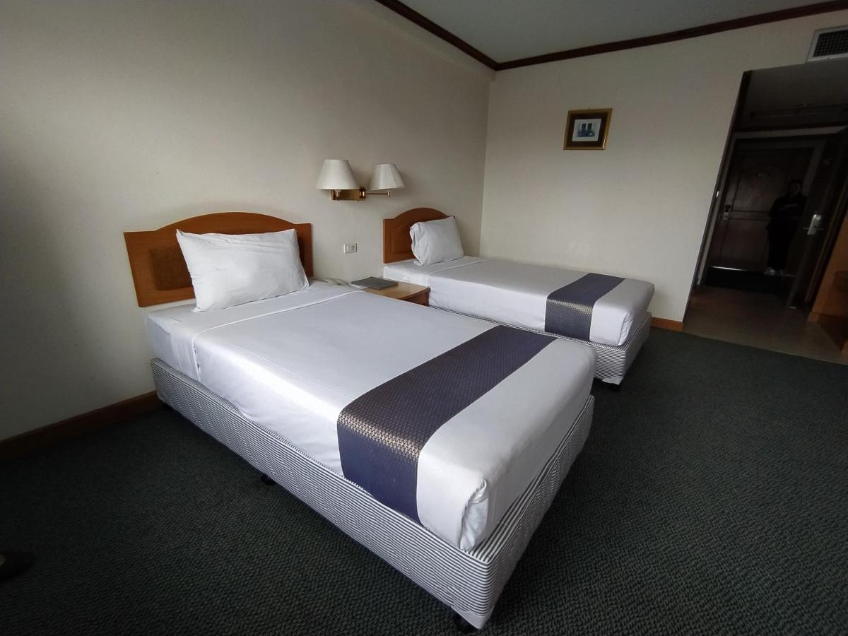 Sing Golden Place Hotel Хат Яй Екстериор снимка