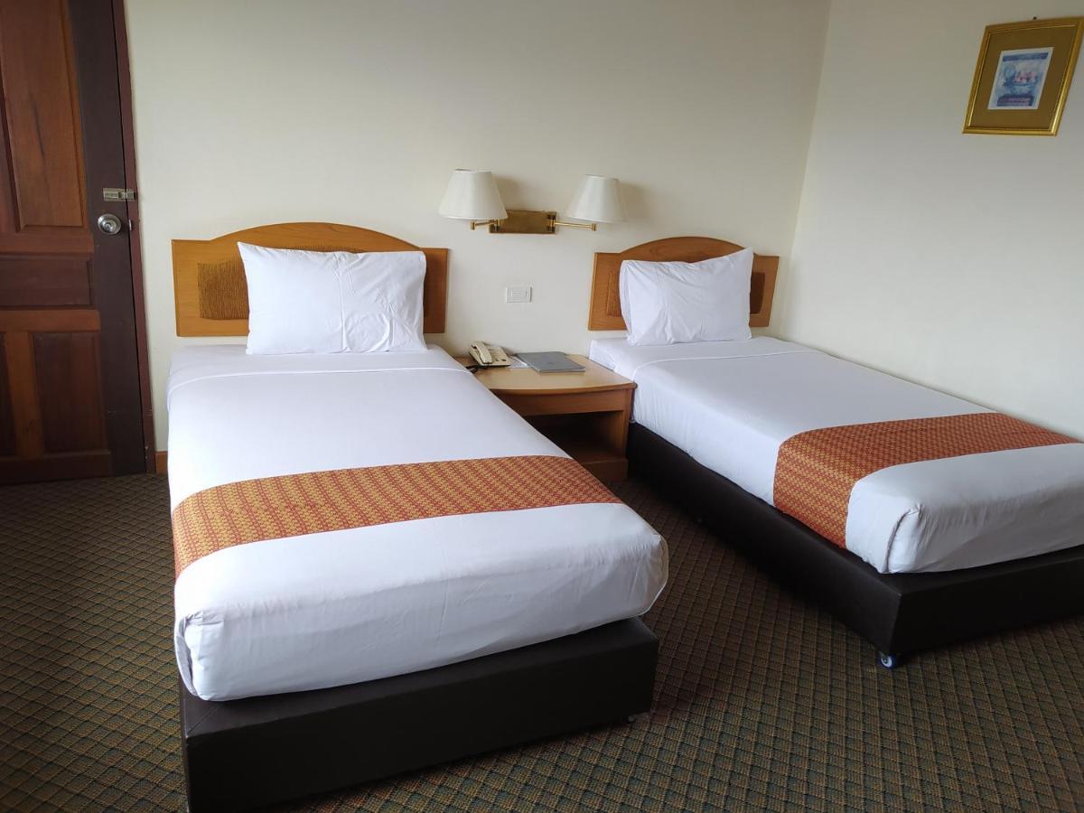Sing Golden Place Hotel Хат Яй Екстериор снимка