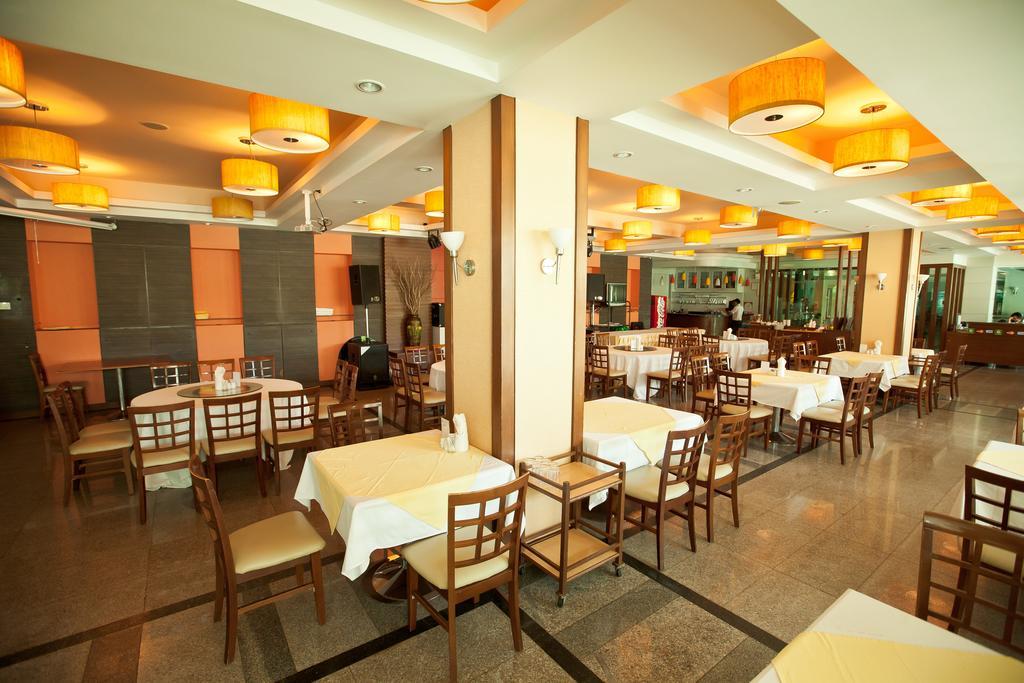 Sing Golden Place Hotel Хат Яй Екстериор снимка