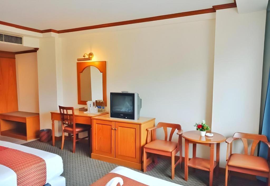 Sing Golden Place Hotel Хат Яй Екстериор снимка