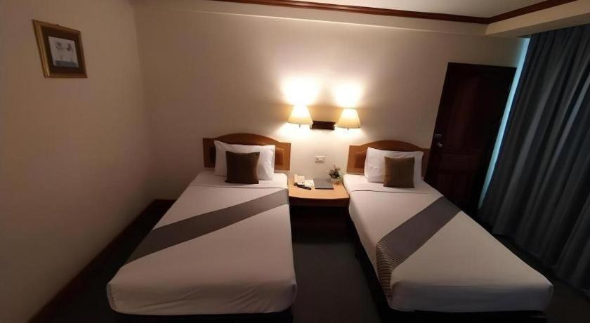 Sing Golden Place Hotel Хат Яй Екстериор снимка