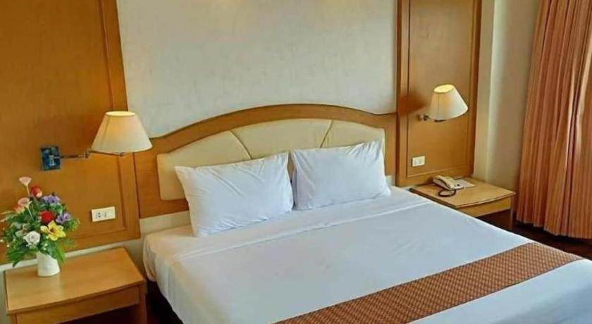 Sing Golden Place Hotel Хат Яй Екстериор снимка
